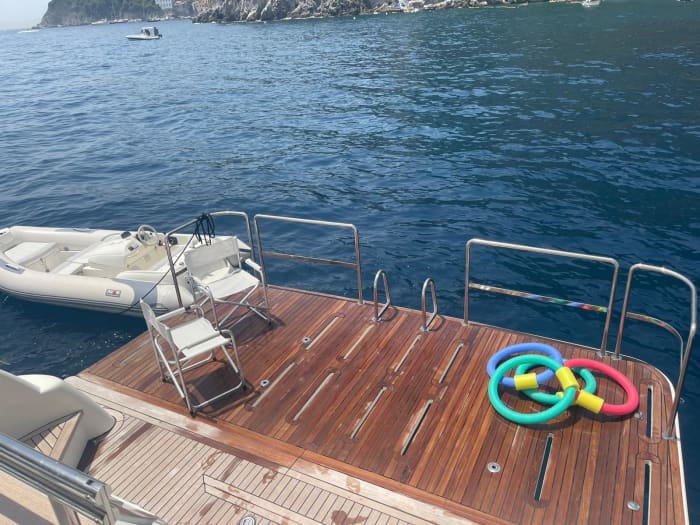 Un Benetti Sail Division 72 in Rotta per Capri