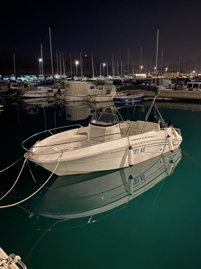 Kreuzfahrt von Split zu versteckten Buchten und klarem Wasser