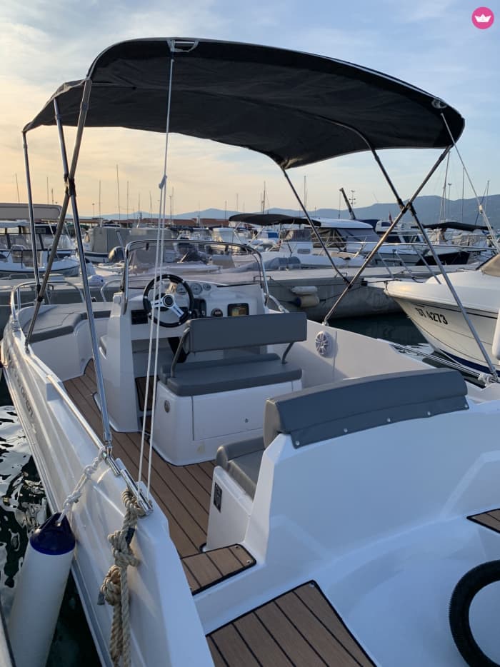 Kreuzfahrt von Split zu versteckten Buchten und klarem Wasser