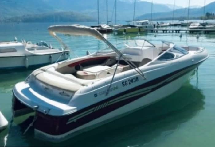 Rent a motorboat for 4h of fun