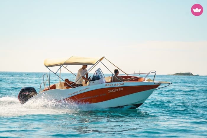 Sunset Tour in Funtana with swim stops