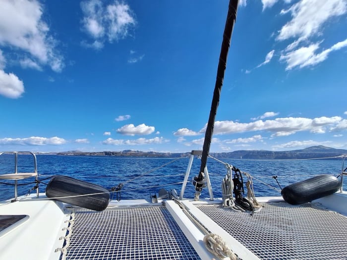 Croisière privée en catamaran en journée avec barbecue, boissons et transferts