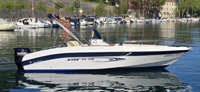 Jouw dag in Zadar: Huur een motorboot voor 9 uur ontdekkingstocht