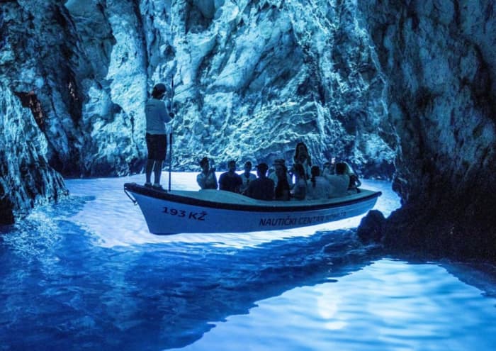 8-uur durend Groen & Blauw Grotavontuur vanuit Hvar