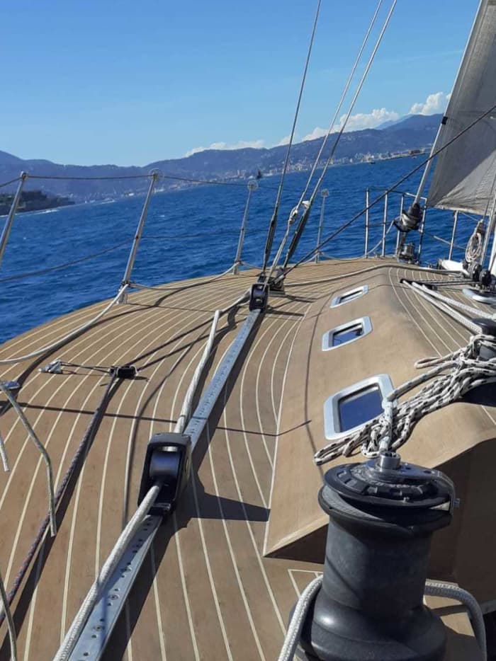 Der Rhythmus von Marina di Ragusa: Unvergessliche Momente auf einem Segelboot