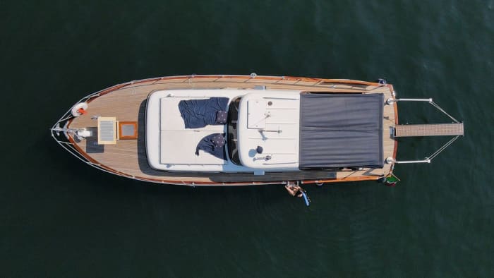 Full-Day Private Boat Tour on Lake Como