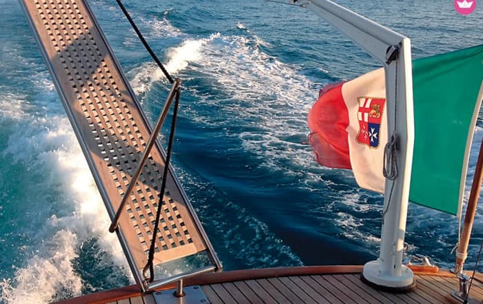 Full-Day Private Boat Tour on Lake Como