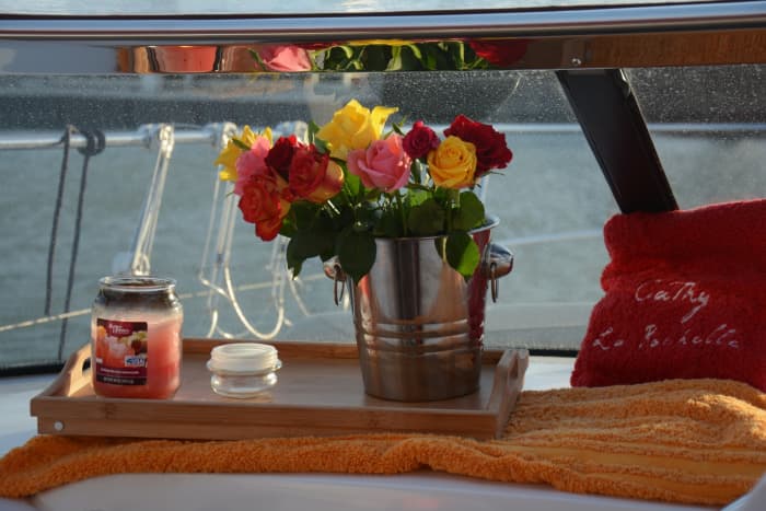 Take 8h30 to discover the hidden magic of La Rochelle from the waves