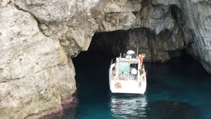 Premium Boat Experience in the Egadi Islands - Favignana and Levanzo aboard Rosy