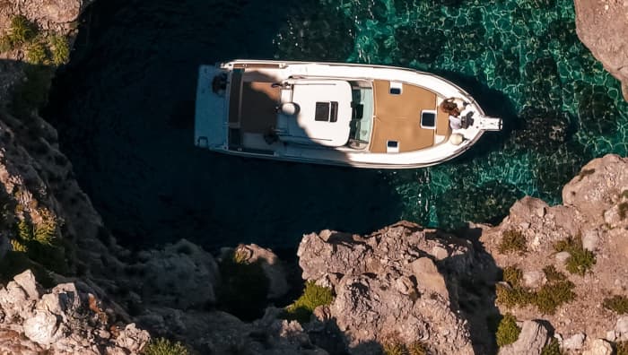 Premium Boat Experience in the Egadi Islands - Favignana and Levanzo aboard Rosy