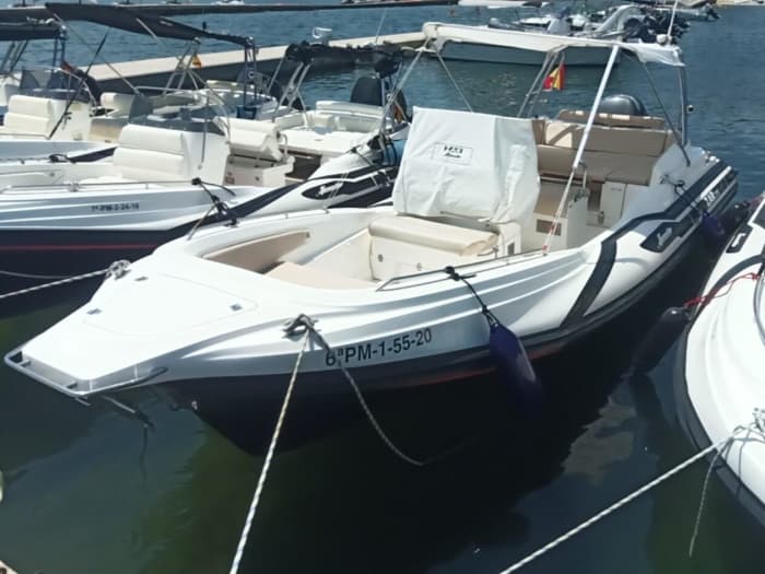3h30 boat trip in Pollença to enjoy the sun and the sea