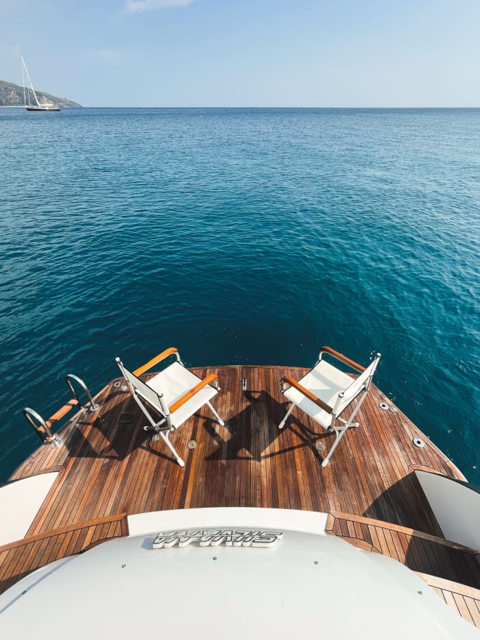 Italian dreams start at sea: A 8h voyage through the heart of Amalfi