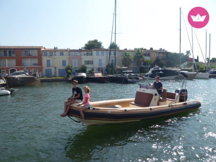 Odkryj Zatokę Saint-Tropez, wypływając z Port Grimaud