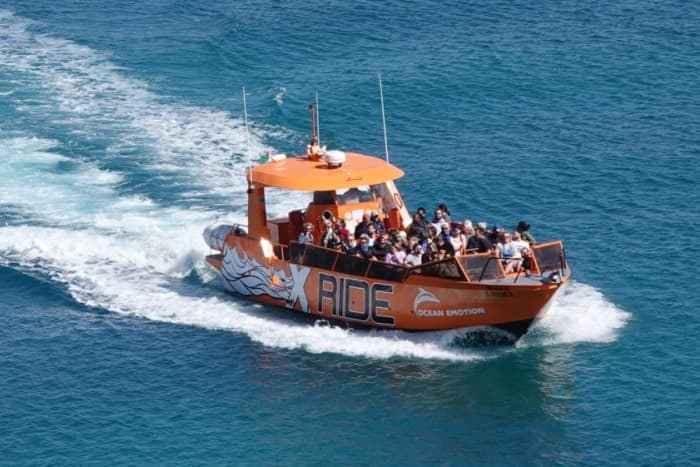 2,5 heures d'ensoleillement autour d'Albufeira en bateau à moteur.