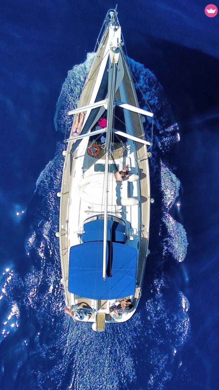 Het ritme van Castellammare di Stabia: Onvergetelijke momenten op een zeilboot