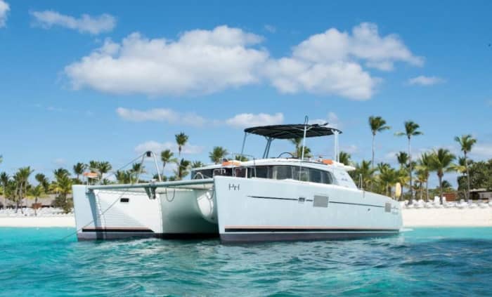 Upplev Casa de Campo, La Romana som aldrig förr på en katamaran