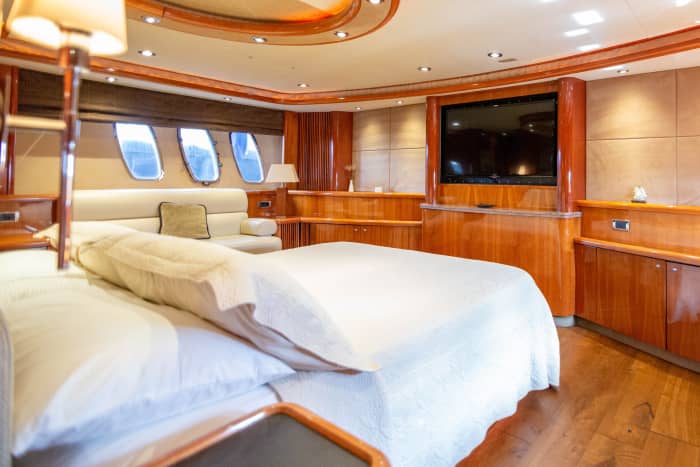 Location de yacht de luxe Sunseeker Manhattan de 25 mètres à Carthagène