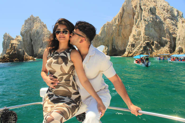 2h tour Unforgettable Cabo Views: Exclusive Ocean Cruise