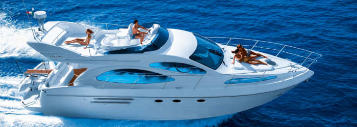 Évasion d'Athènes : une excursion privée d'une journée en bateau à moteur vers les îles Saroniques