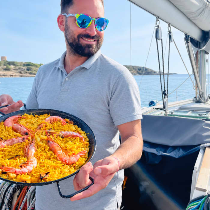 Private sailing excursions with Paella & Tapas