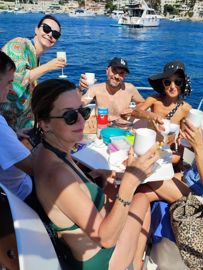 Fuga da Saint-Laurent-du-Var: 3 ore e 30 di relax su un motoscafo.