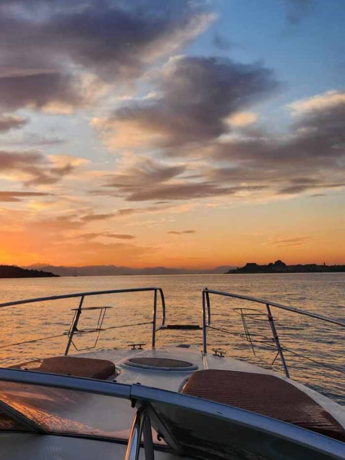 💍 Crociera al tramonto per proposta di matrimonio, anniversario o compleanno