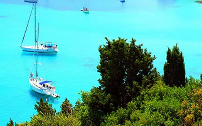 « Voyage azur à Erikoussa et Othonoi avec une escale à la mythique plage de Calypso »