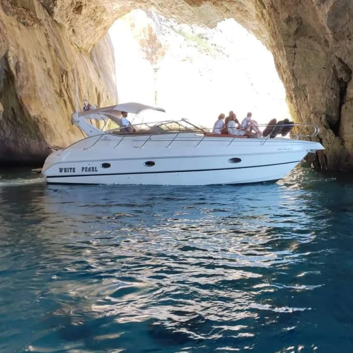 « Voyage azur à Erikoussa et Othonoi avec une escale à la mythique plage de Calypso »