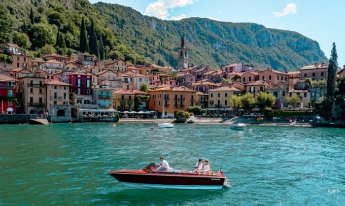 Genießen Sie 7 Stunden auf einem Motorboot in Tremezzo