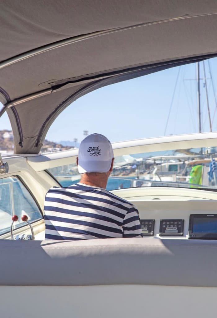 Elegant Speed : Private 8-hours Motor Yacht Cruise (Alfamarine)