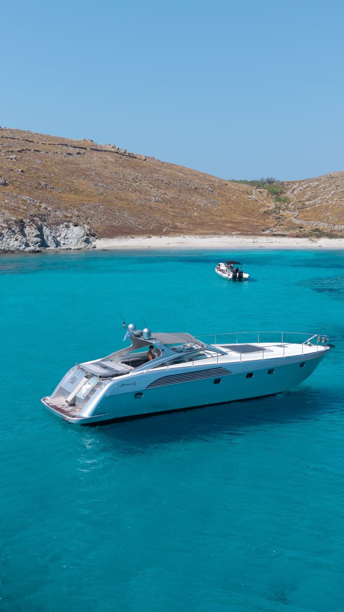 Elegant Speed : Private 8-hours Motor Yacht Cruise (Alfamarine)