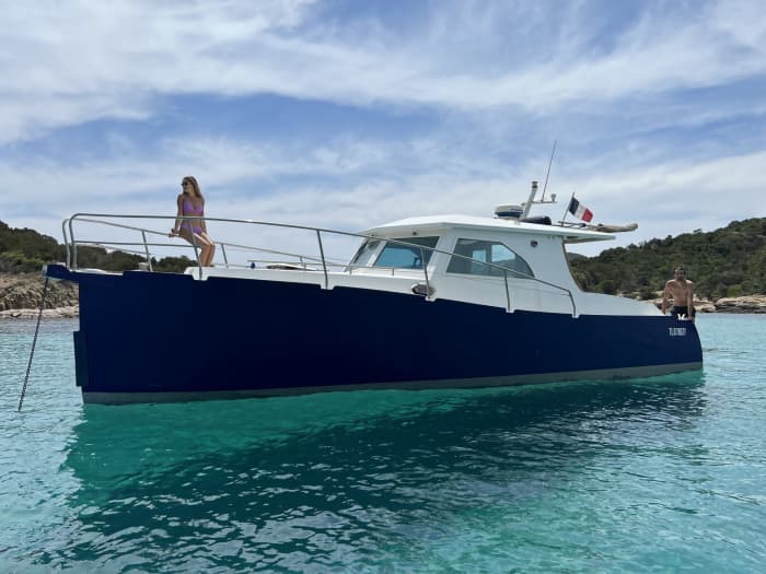 Prenez 9 heures pour découvrir la magie cachée de Porto-Vecchio depuis les vagues.