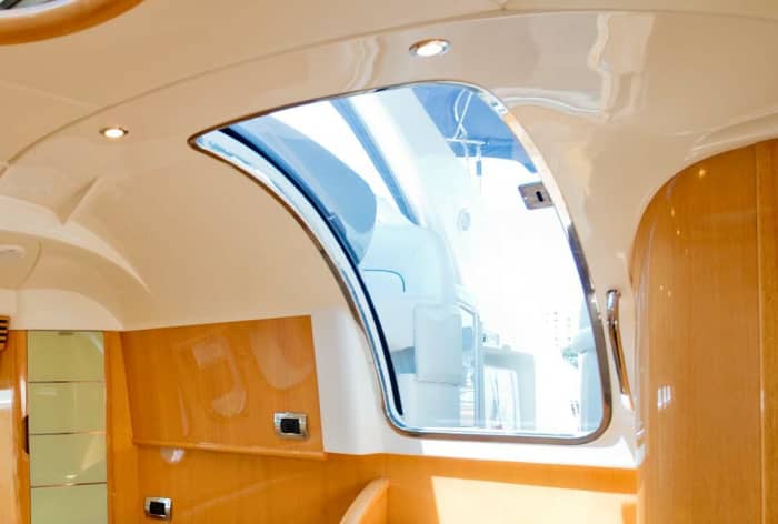 Privater Bootsausflug rund um Kefalonia mit einem Motorboot