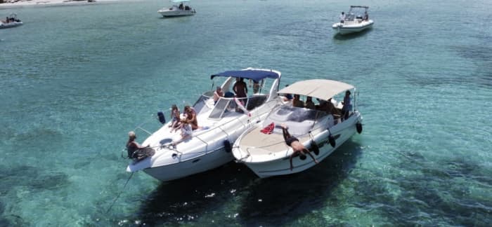 Das Beste von Moriani-Plage findet auf dem Wasser statt: Ihr privater Ganztagesausflug mit einem Motorboot