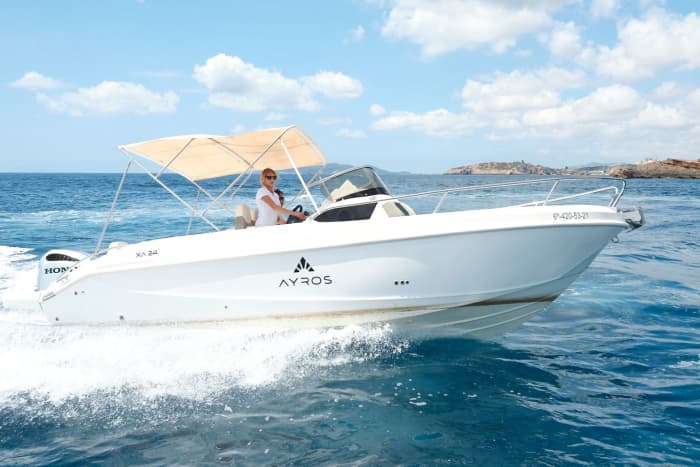 Unieke zeiltocht van Ibiza en Formentera — Dagcharter 8 uur