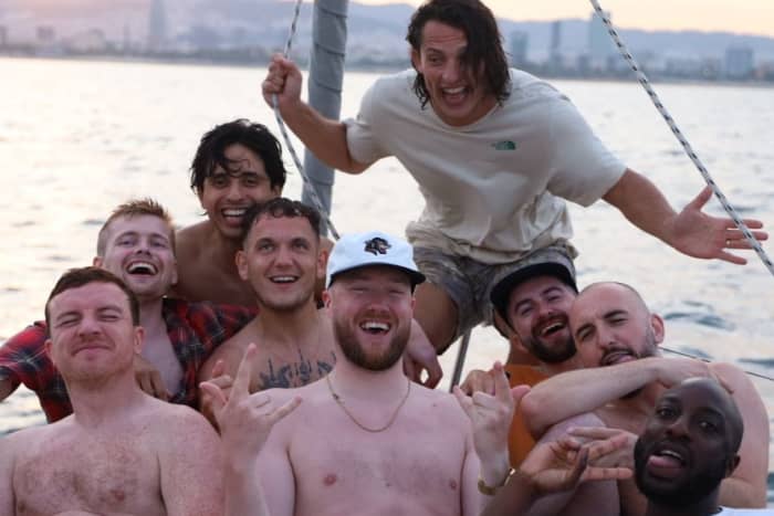 4-hour private tour of Barcelona with a local skipper