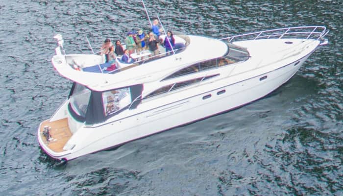 Ontdek Bergen vanaf het water: een hele dag op het water aan boord van een motorboot.