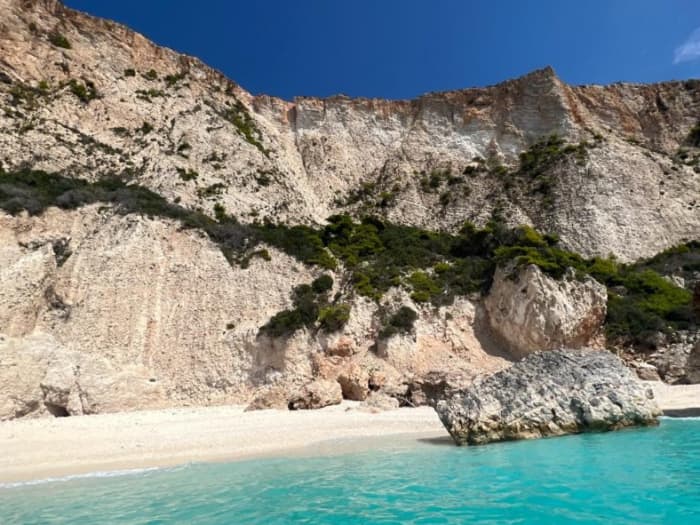 Escapada de medio día al sur con avistamiento de tortugas y natación en cuevas