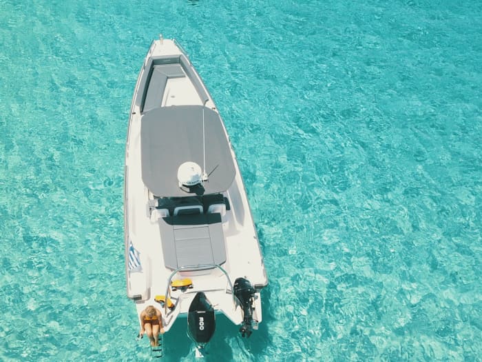 White, blue, and divine: A full day on a motorboat