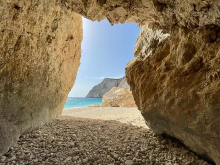 Crucero de día completo a las islas de Zante: lugares destacados y playas secretas
