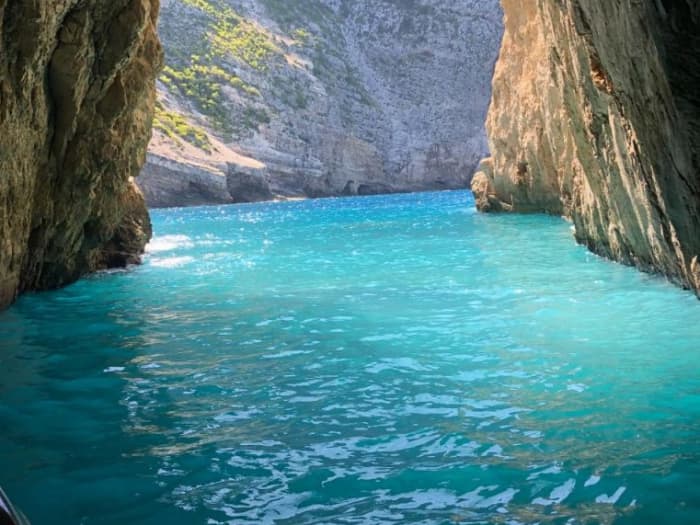 Crucero de día completo a las islas de Zante: lugares destacados y playas secretas
