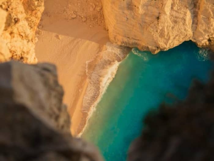 Crucero de día completo a las islas de Zante: lugares destacados y playas secretas