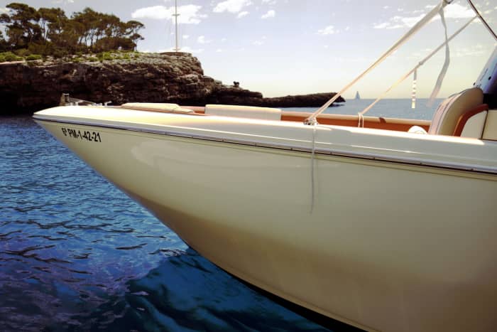Full-day boat experience in Cala d'Or - 8 hours