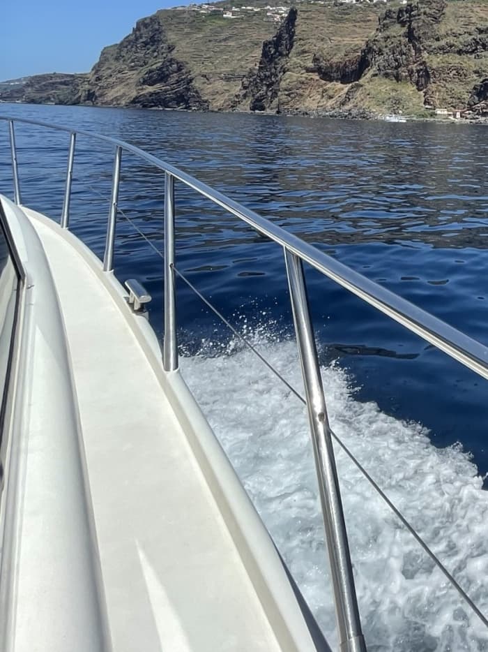 3 Stunden 30 Minuten, um Madeira mit dem Motorboot zu entdecken