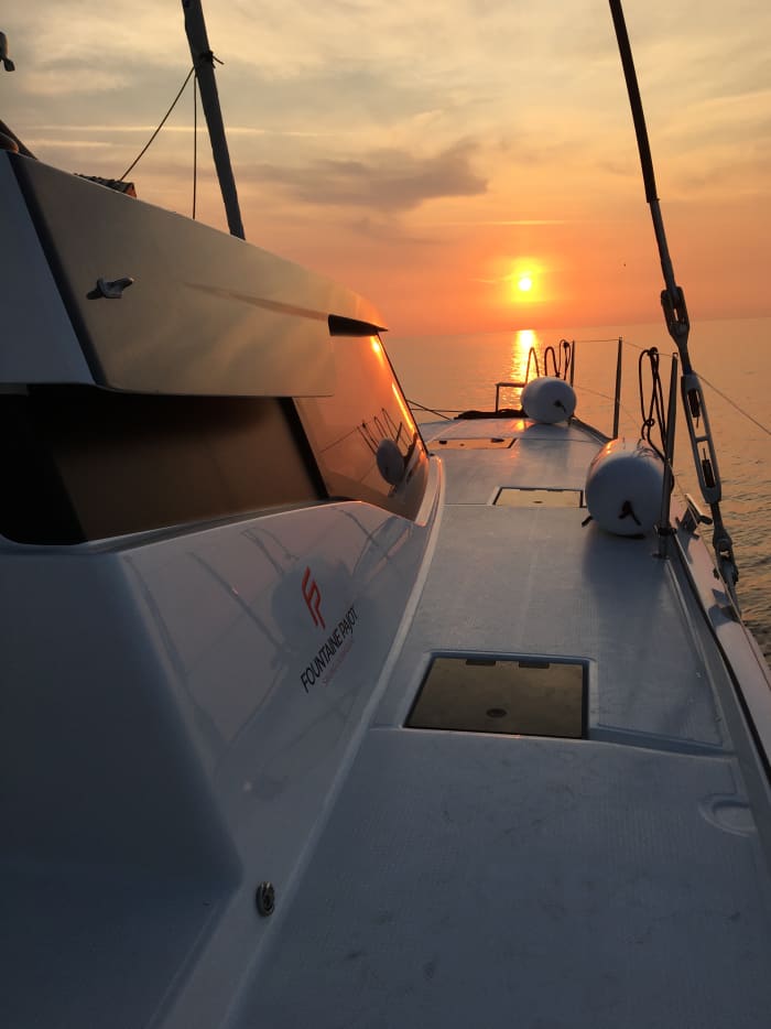 Admirez le feu d'artifice de Cannes depuis la mer, location de bateau privé