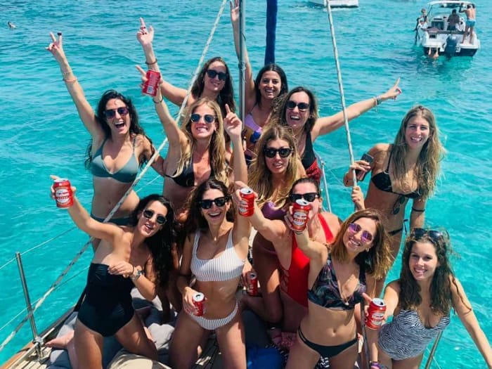 VAAR DOOR DE BAVEN VAN ZUID-IBIZA