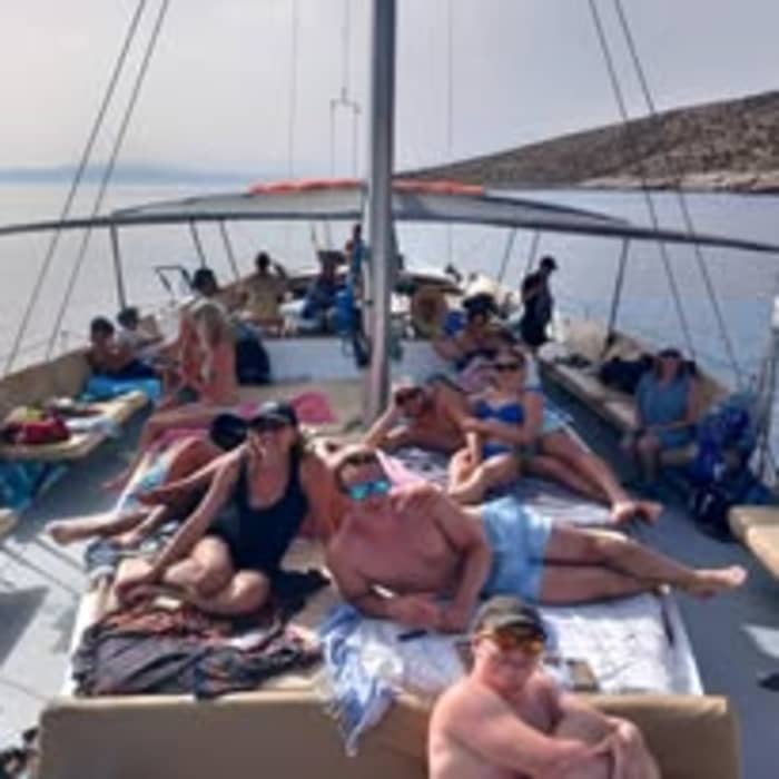 Crucero por la costa sur de Koufonisia y Naxos (9,5 horas)