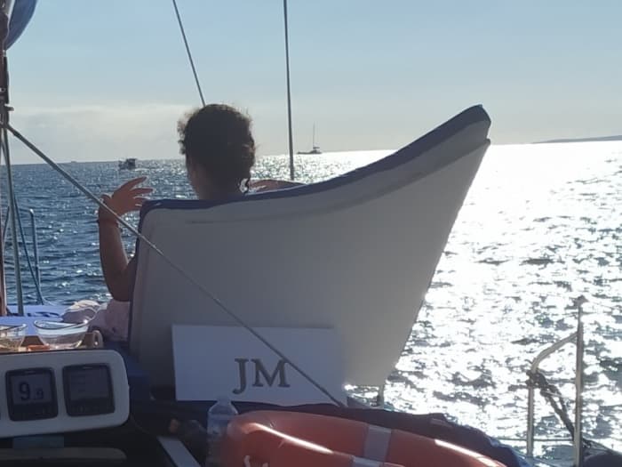 Spend 8h on the warm waters of Mallorca
