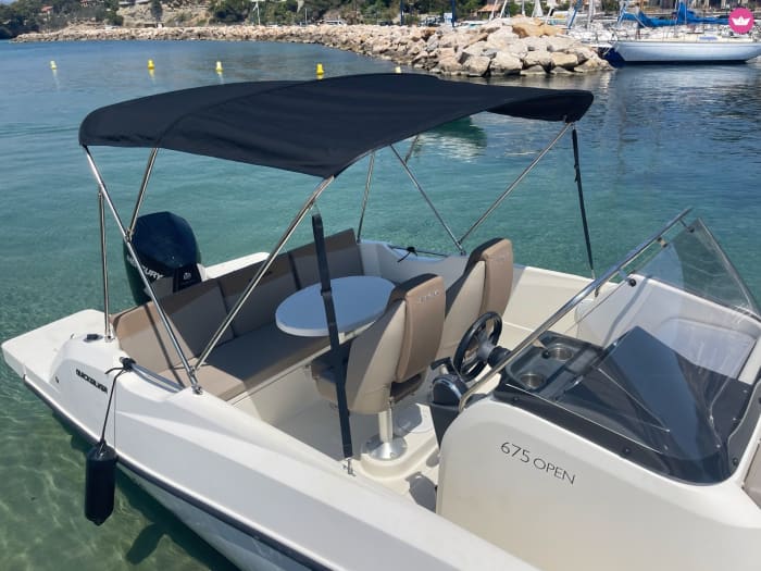 Sortie bateau 4h – Calanques et iles aux eaux turquoises