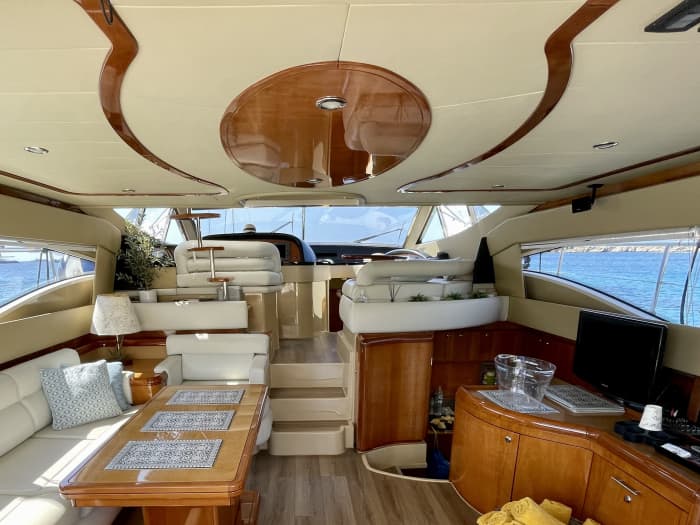 Croisière de luxe d'une demi-journée en yacht à Délos et Rhénia au départ de Mykonos